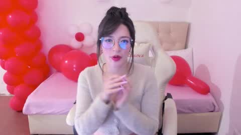 Im anna but you can call me as you want online show from 03.19.26