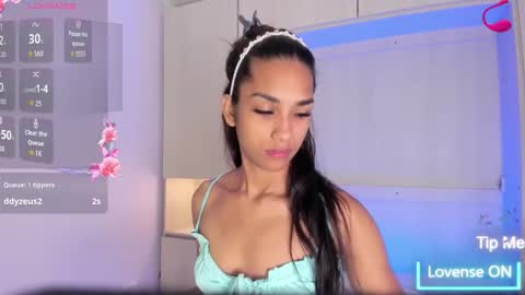 anaacollins_ online show from 01.13.26