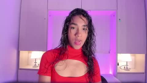 anaacollins_ online show from 03.19.26