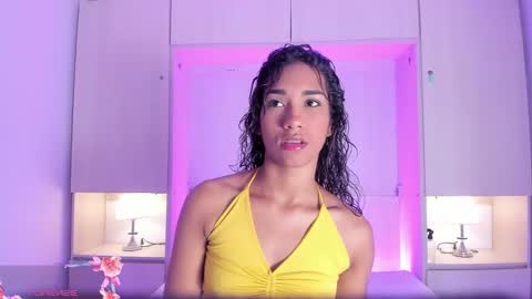 anaacollins_ online show from 03.25.26