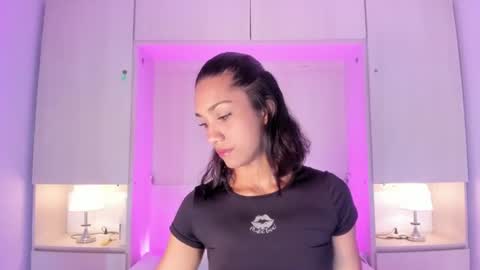 anaacollins_ online show from 06.14.26