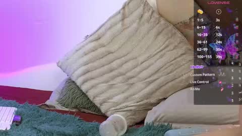 Snapshot of anaaimey chatting on 02.14.25 anaaimey online show from 02.14.25