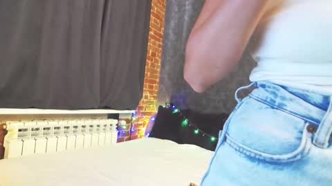 Snapshot of anabelblack chatting on 09.13.25 Anna online show from 09.13.25