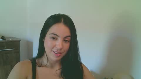 Snapshot of anabelenogueira1 chatting on 04.26.26 anabelenogueira1 online show from 04.26.26