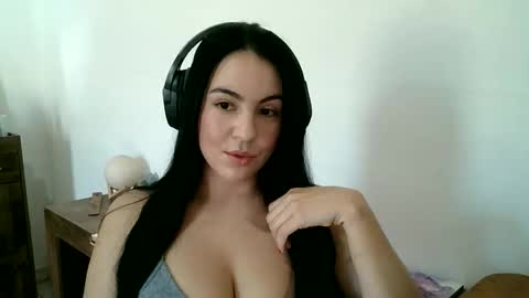 anabelenogueira1 online show from 06.05.26