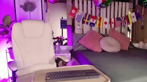 Snapshot of anabella_london chatting on 06.24.26 Anabella online show from 06.24.26