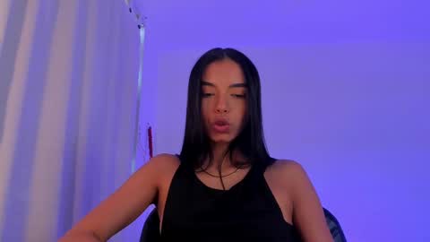 Snapshot of anabelwolf chatting on 02.27.25 ANABEL WOLF online show from 02.27.25