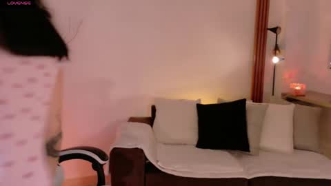 Snapshot of anabelwolf chatting on 04.30.26 ANABEL WOLF online show from 04.30.26