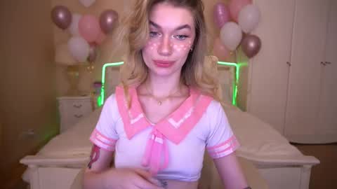 Snapshot of anacondaon chatting on 02.13.25 Nika online show from 02.13.25