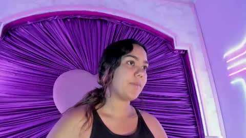 Snapshot of anaelle_bardin chatting on 07.15.26 Anna online show from 07.15.26