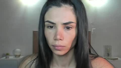Snapshot of anahenao chatting on 03.31.26 Ana Henao or Annie... Follow me ahenaocb Insta X online show from 03.31.26