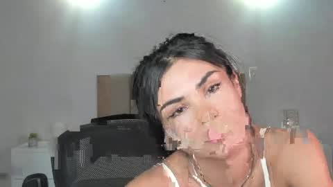 Snapshot of anahenao chatting on 04.04.26 Ana Henao or Annie... Follow me ahenaocb Insta X online show from 04.04.26