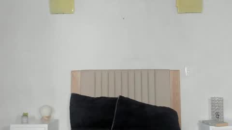 Snapshot of anahenao chatting on 04.12.26 Ana Henao or Annie... Follow me ahenaocb Insta X online show from 04.12.26
