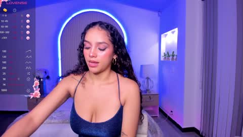 Anahi Curlie online show from 12.31.24