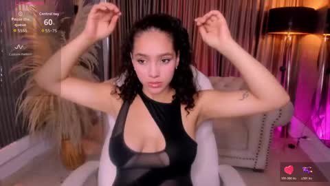Snapshot of anahi_curlie1 chatting on 05.26.26 Anahi Curlie online show from 05.26.26