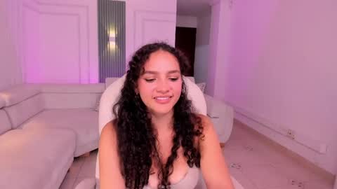 Snapshot of anahi_curlie1 chatting on 05.31.26 Anahi Curlie online show from 05.31.26