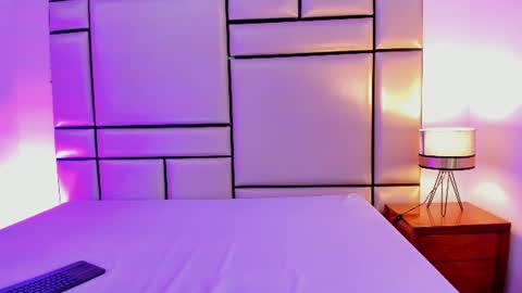 Snapshot of anahia_sexygirl chatting on 06.25.26 Anahia online show from 06.25.26