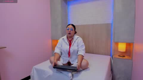   online show from 06.25.26