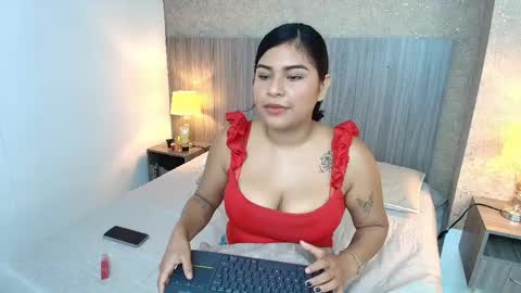 Snapshot of anais_espinosa chatting on 05.27.26 Anais online show from 05.27.26