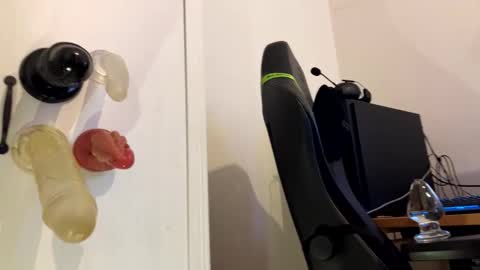 Snapshot of analass_ chatting on 09.22.25 analass_ online show from 09.22.25