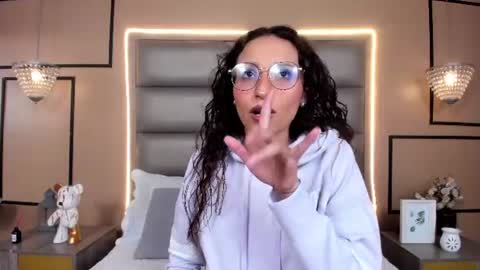 Ana Maria  online show from 07.15.26