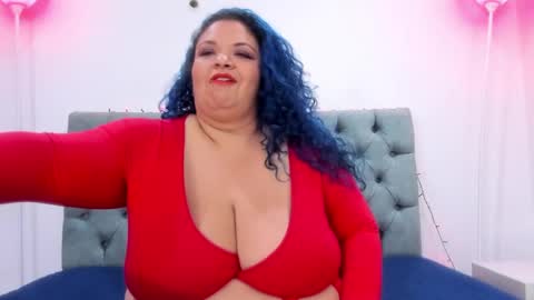 Snapshot of anamariiarios chatting on 01.16.25 Ana Maria online show from 01.16.25