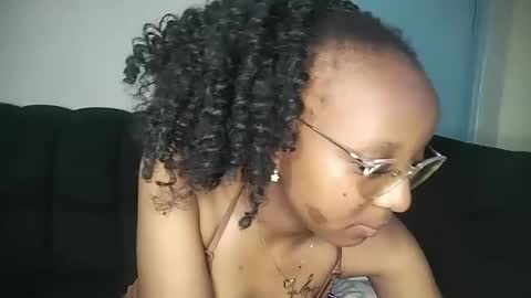 Ananablossom online show from 10.25.25