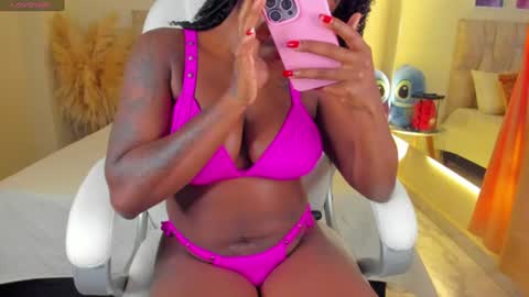 A N A  my connection hours are from 600 pm to 12 pm Colombian time online show from 07.19.26