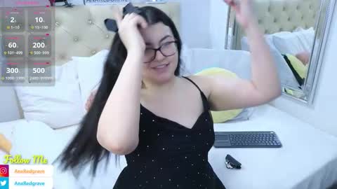 Anastasia Redgrave online show from 10.02.25