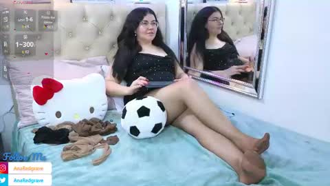 Anastasia Redgrave online show from 07.04.26