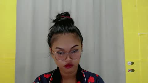 Snapshot of anaruru_ chatting on 12.14.24 ANA online show from 12.14.24