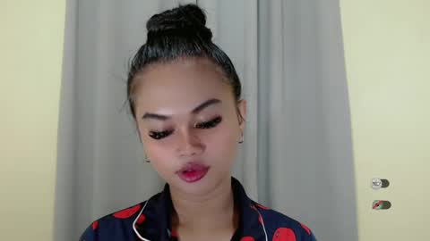 Snapshot of anaruru_ chatting on 01.23.25 ANA online show from 01.23.25