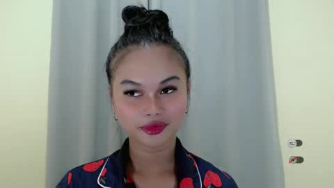 Snapshot of anaruru_ chatting on 01.26.25 ANA online show from 01.26.25