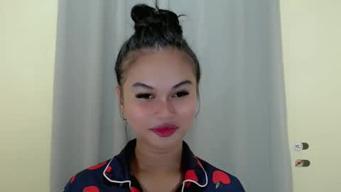 Snapshot of anaruru_ chatting on 01.26.25 ANA online show from 01.26.25