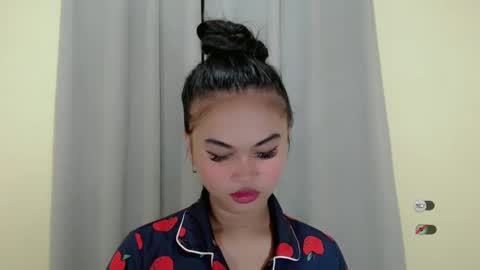 Snapshot of anaruru_ chatting on 01.28.25 ANA online show from 01.28.25