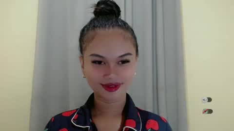 Snapshot of anaruru_ chatting on 02.18.25 ANA online show from 02.18.25