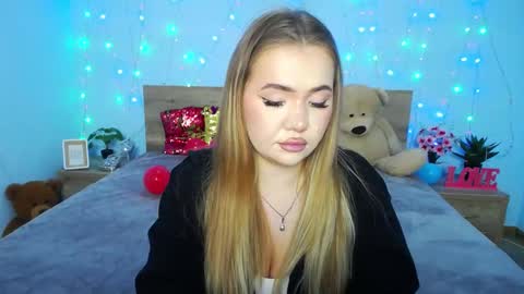 Snapshot of anastacyyellig chatting on 01.15.25 anastacyyellig online show from 01.15.25