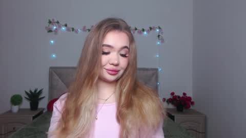 anastacyyellig online show from 04.19.26