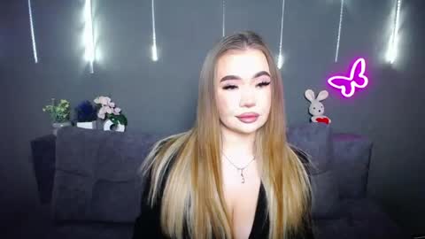 anastacyyellig online show from 04.24.26