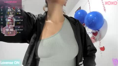 Snapshot of anastasia_tuya chatting on 02.12.25 anastasia online show from 02.12.25