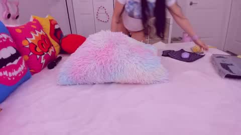 Snapshot of anastasiabeyond chatting on 10.16.25 Anastasia Beyond online show from 10.16.25