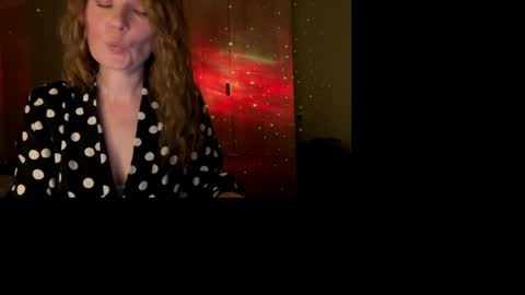 Snapshot of anavelle chatting on 06.01.26 Ana online show from 06.01.26