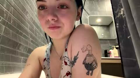 AnmiXHot online show from 04.12.26