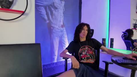 anddy_hugecock online show from 05.20.26