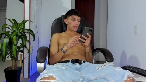 Ander Arias online show from 01.29.25