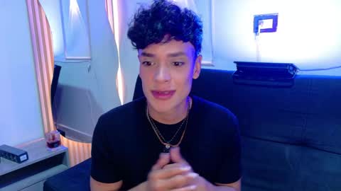Snapshot of ander_ashford77 chatting on 05.23.26 Ander online show from 05.23.26