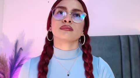 Andra Cyrus online show from 10.03.25