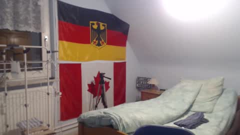 Snapshot of andre124231 chatting on 12.12.24 Andre online show from 12.12.24