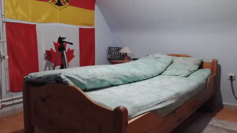 Snapshot of andre124231 chatting on 12.18.24 Andre online show from 12.18.24