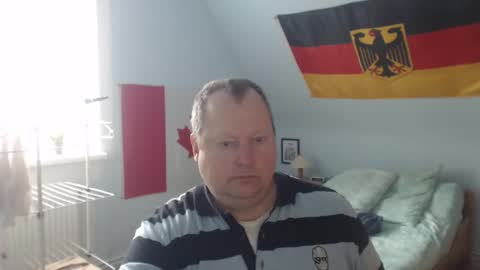 Snapshot of andre124231 chatting on 10.12.25 Andre online show from 10.12.25